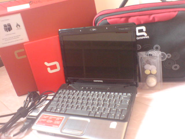 สวยมากนะครับตัวนี้ ไม่มีรอยเลย ประกันเหลือนานถึงเดือนพฤษภาคมปีหน้าครับ ท่านใดต้องการ Notebook ขนาด 12" ราคาสวย มาเอาตัวนี้ไปได้เลย จัดให้ที่ราคา 16 900บาท รับรองไม่ผิดหวัง