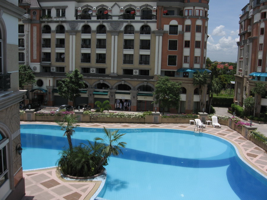 ให้เช่า คอนโดณ็องเซลิเซ่ อาคาร F  ห้อง515  ชั้น5  เฟอร์นิเจอร์ แอร์ เครื่องทำน้ำอุ่น  ( 5 000 บาท )